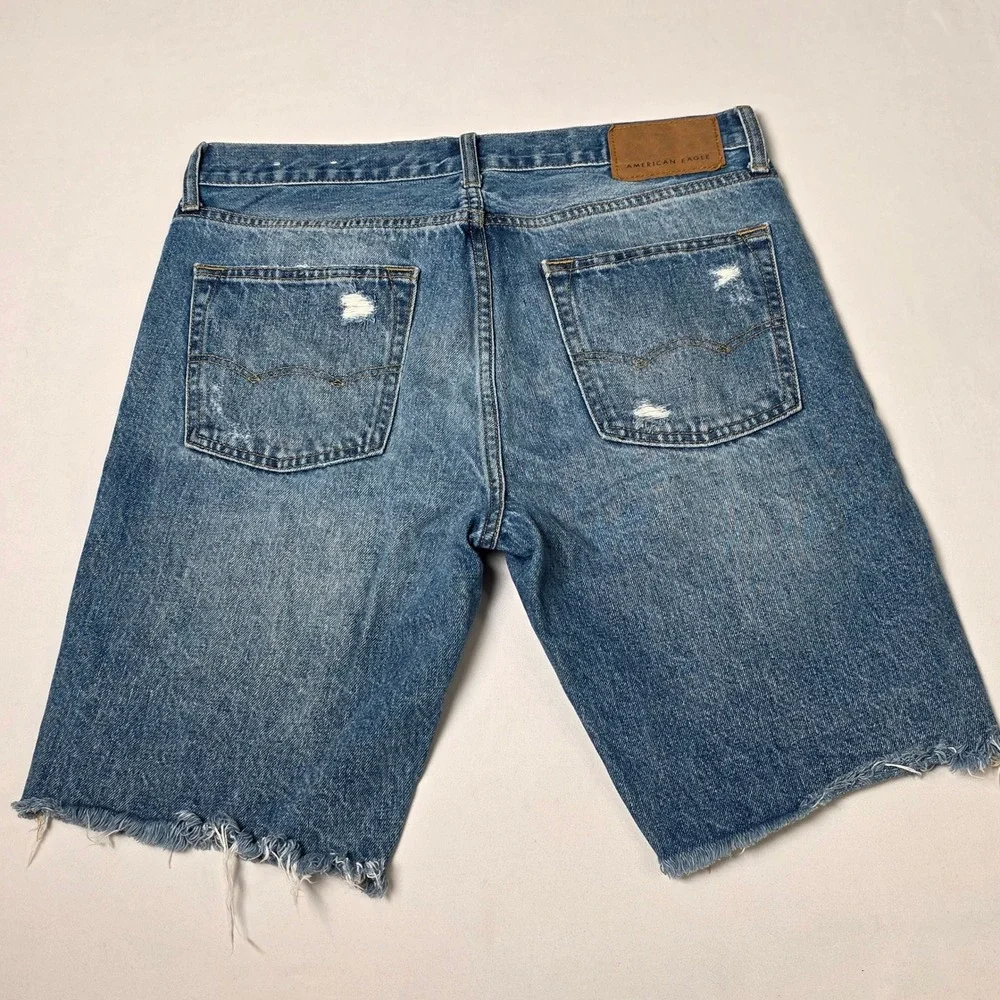 American Eagle Denim Shorts Men 30 Blue Distressed Shredded Raw Hem Mid Rise‎